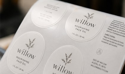 sharp print quality on custom cosmetic labels with fine detail